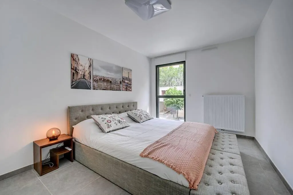 Sublime Appartement 6 Couchages Avec Parking Aix-en-Provence Apartment