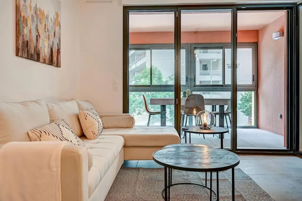 Sublime Appartement 6 Couchages Avec Parking Aix-en-Provence Apartment